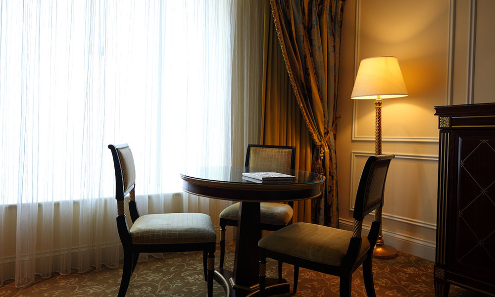 上海酒店家具厂告诉你，专注酒店家具如何保养？